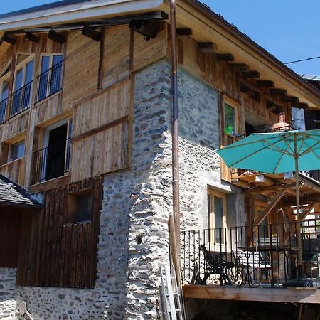 Appartement Dans Chalet De Montagne Bozel الغرفة الصورة