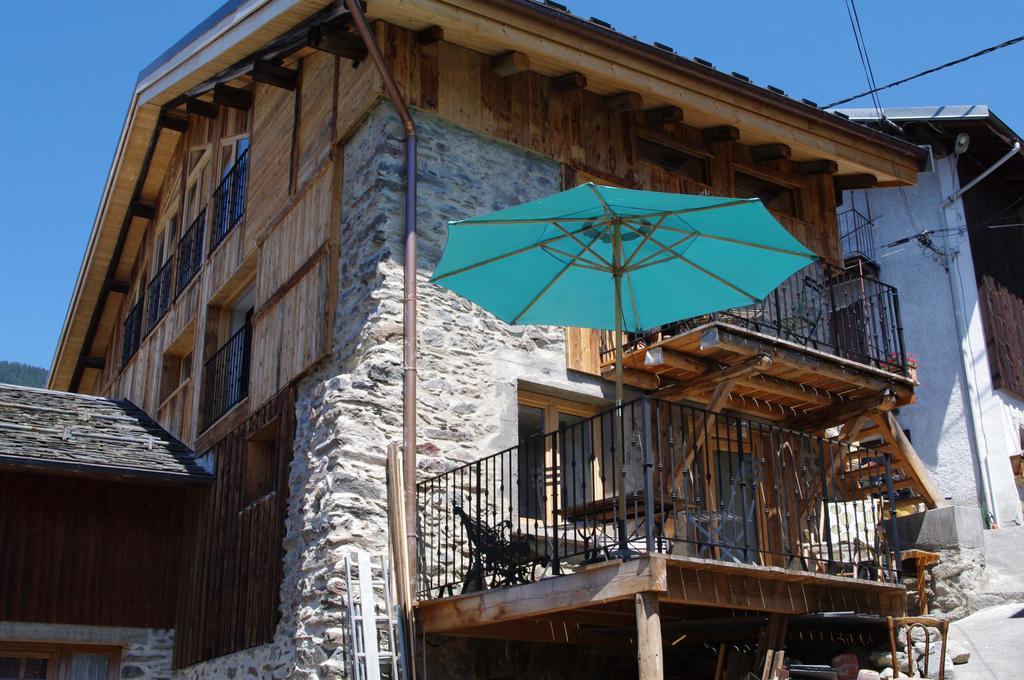 Appartement Dans Chalet De Montagne Bozel الغرفة الصورة